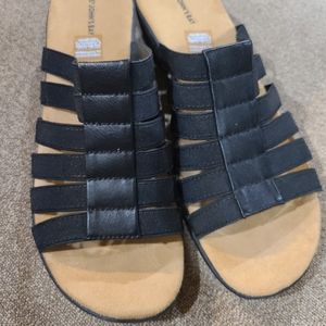 St. John’s Bay Strappy Wedge Sandals Size 10 black